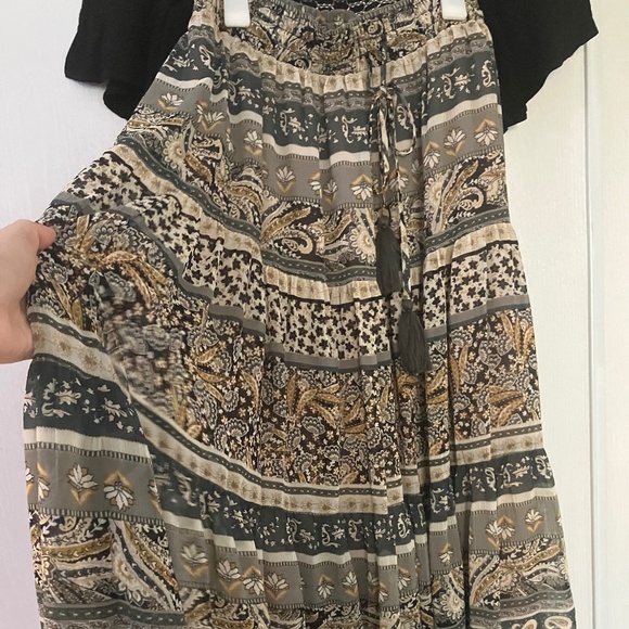 Bohme Midi Tiered Skirt - Picture 4 of 8